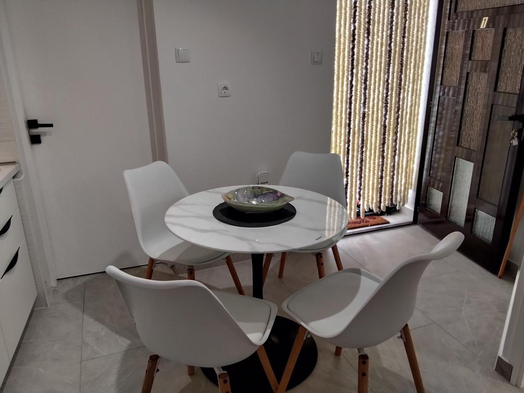 Old Town Apartament *