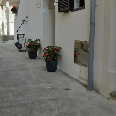 Old Town Baska Apartment Exterior photo